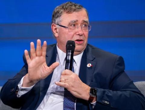 باتريك بوياني الرئيس التنفيذي لشركة "توتال" (غيتي)